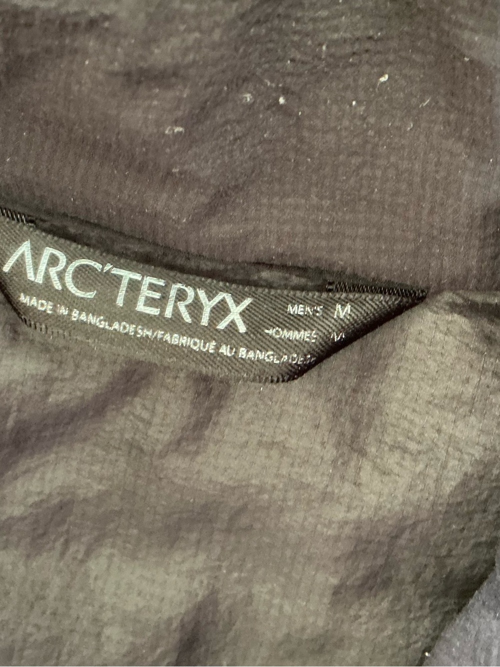 Arc'teryx Men’s Atom Black Softshell Vest size medium - Picture 7 of 9